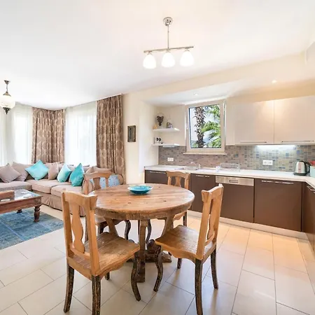 Central Location, Spacious W/pool & View * Göcek