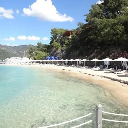 Central Location, Spacious W/pool & View Göcek